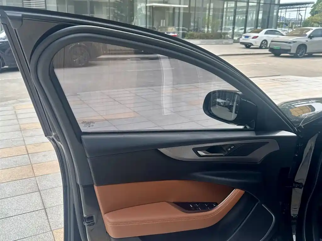 Jaguar XEL, миниатюра 12