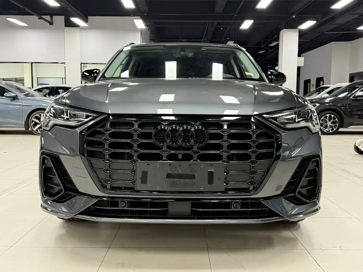 Audi Q3 2022 35 TFSI Fashion Elegance фото 2