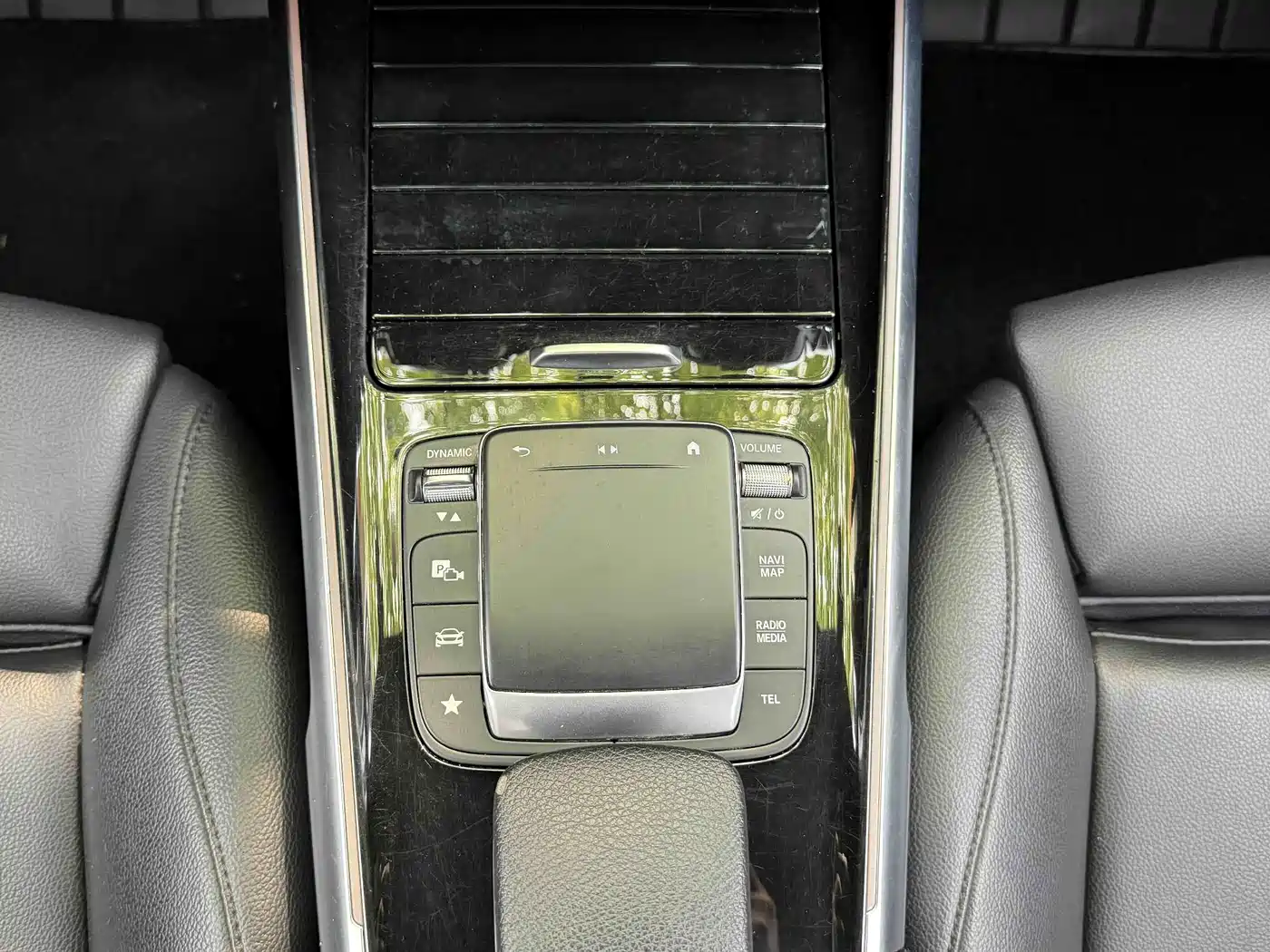 Mercedes-Benz GLB 2022 Model GLB 200 Fashion Edition фото 21