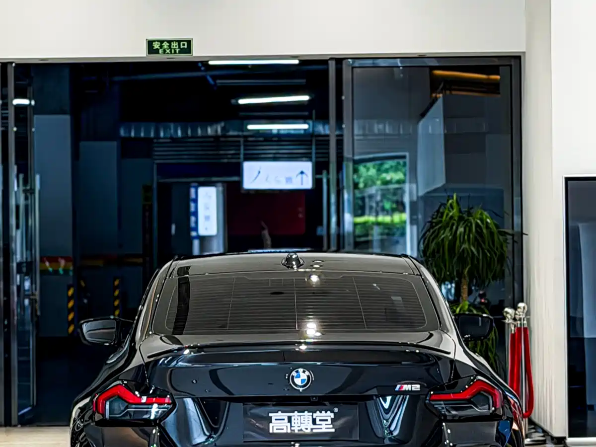 BMW M2 2024 M2 фото 6