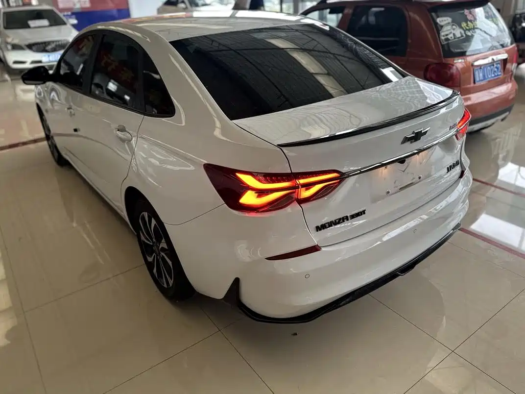 Chevrolet Monza 2022 Mild Hybrid RS 330T Automatic Comfort Edition фото 18
