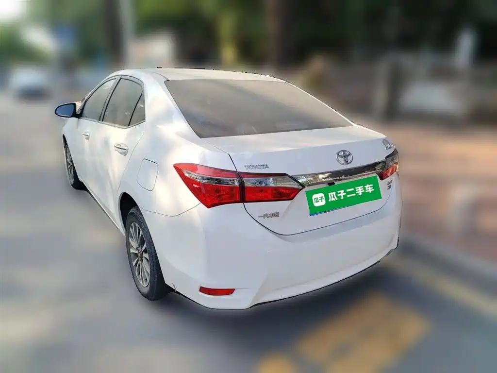 Toyota Corolla 2017 1.2T CVT GL фото 25