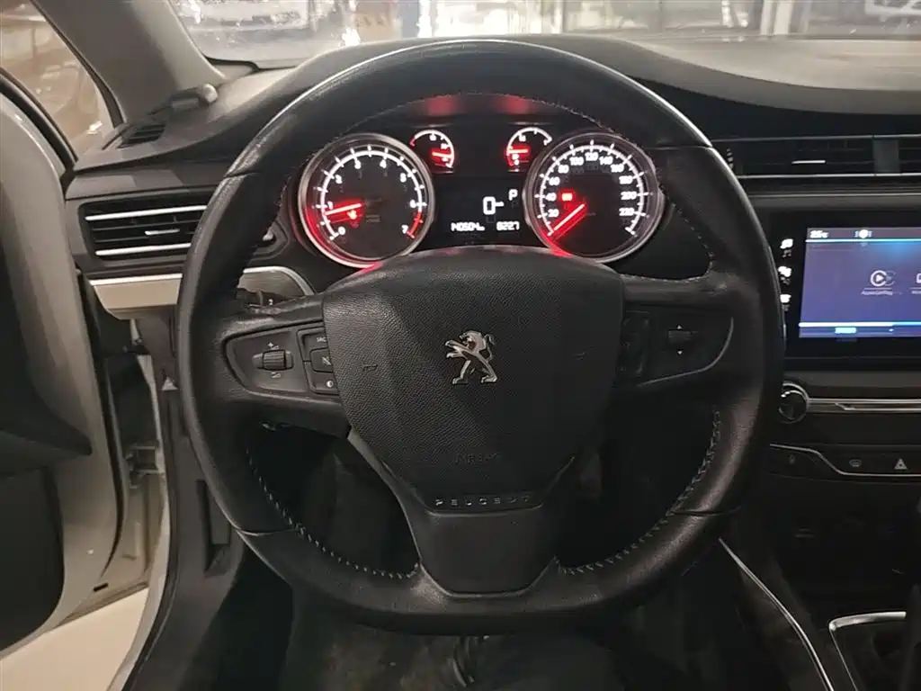 Peugeot 408 2018 350THP Automatic Luxury Edition фото 11