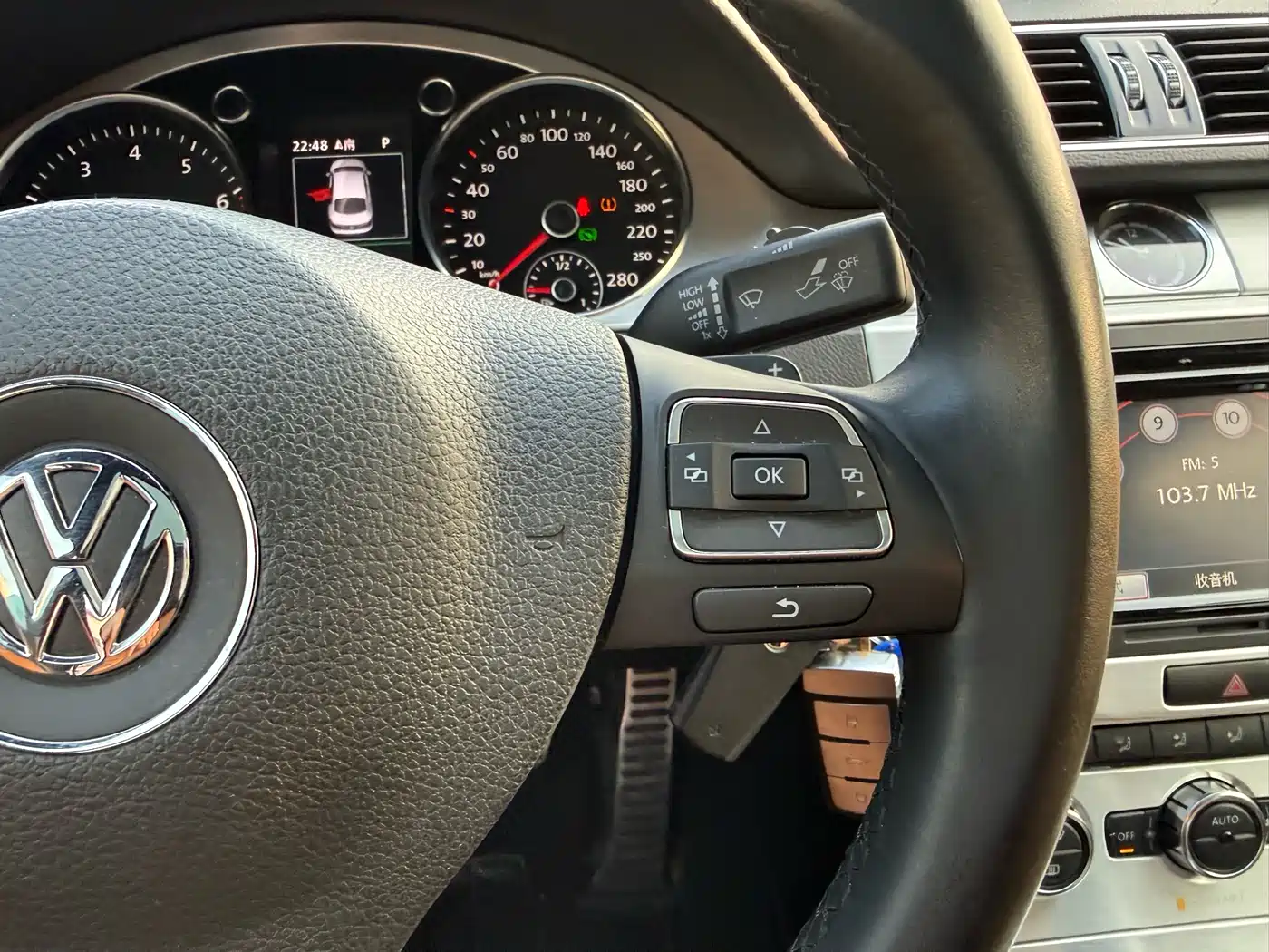 Volkswagen FAW-Volkswagen CC 2016 Model 1.8TSI Luxury фото 5