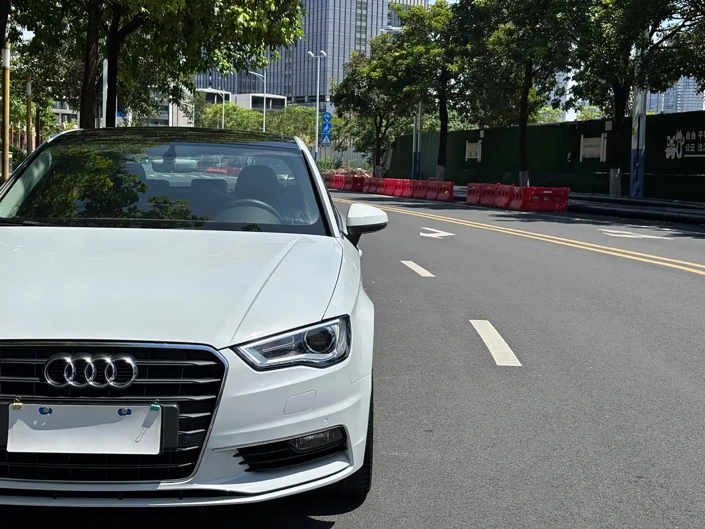 Audi A3 2015 Limousine 35 TFSI Millionth Anniversary Comfort Enjoyment Type фото 3