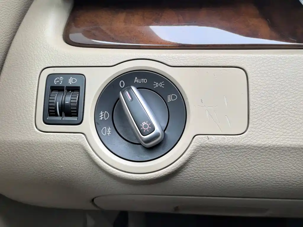 Volkswagen Magotan (Import) 2012 2012 Wagon 2.0TSI Comfort