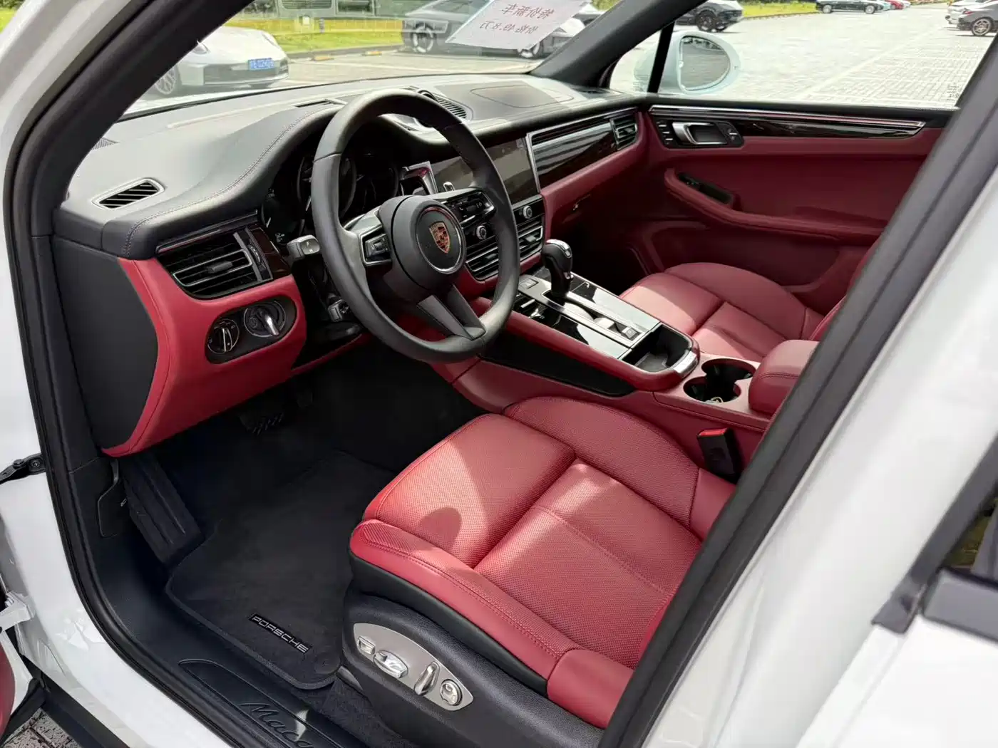 Porsche Macan 2024 Macan 2.0T фото 11
