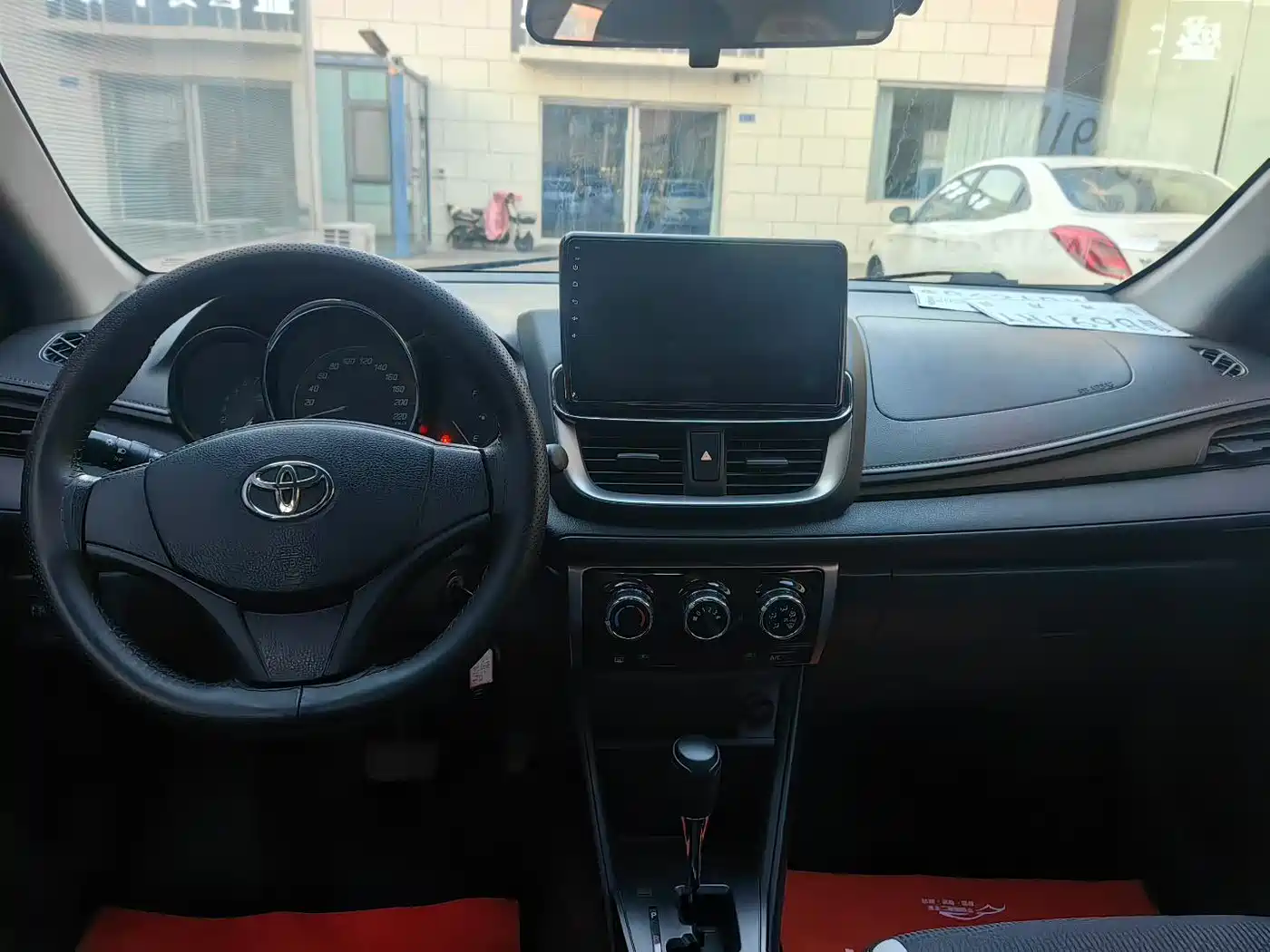 Toyota YARiS L Zhi Xuan 2022 Zhi Xuan X 1.5L CVT Leading PLUS Edition фото 8