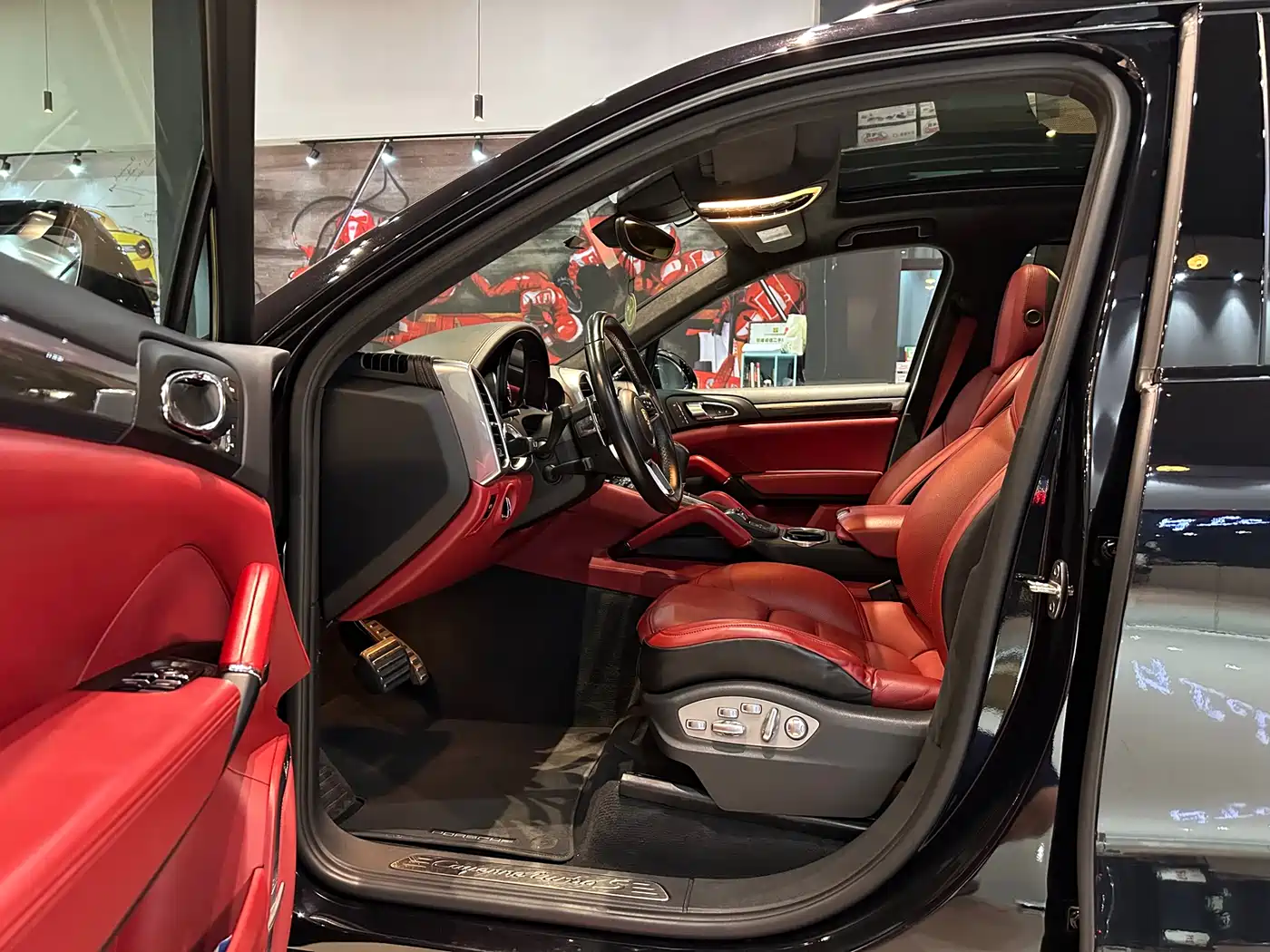 Porsche Cayenne 2016 Cayenne Turbo S 4.8T фото 8
