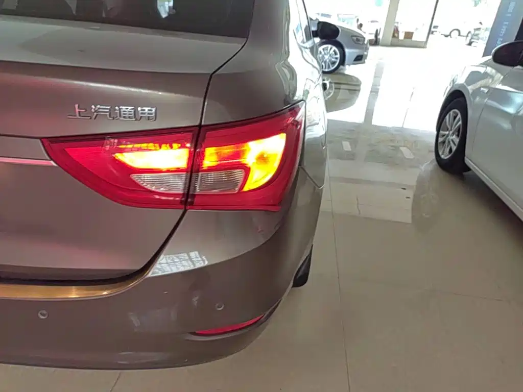 Фото 8 - Buick Excelle