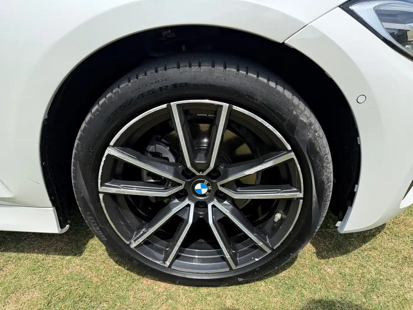 BMW 3 Series 2021 325Li M Sport Package фото 17