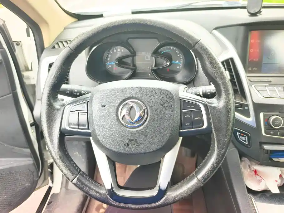 Dongfeng Aeolus Dongfeng Fengshen AX7 2016 2015 2.0L Automatic Smart Ease