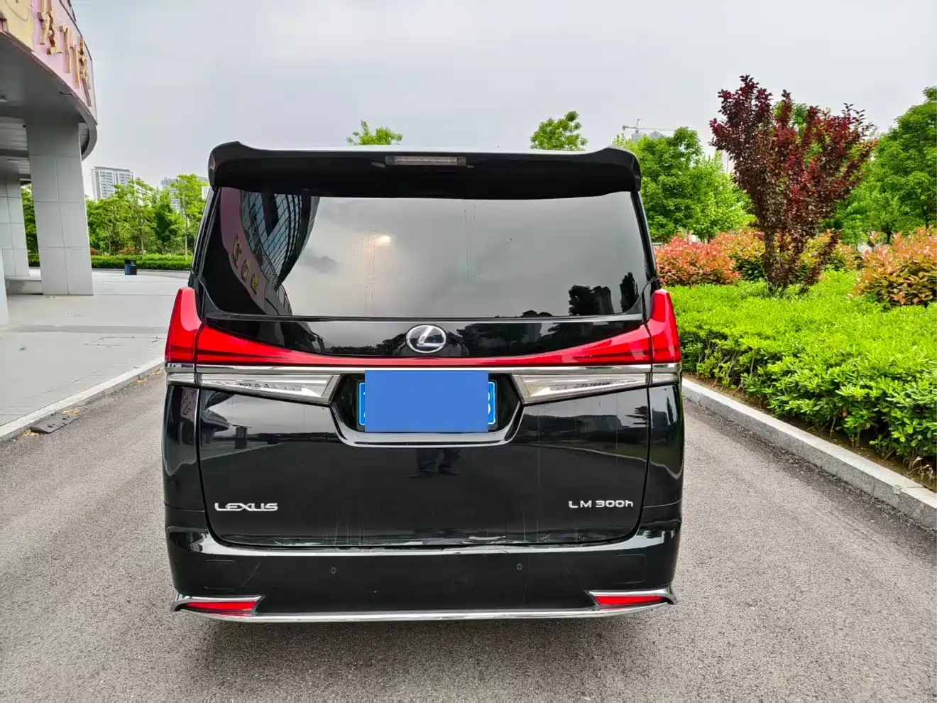 Toyota Vellfire 2019 Hybrid 2.5L HV Premium Edition фото 10