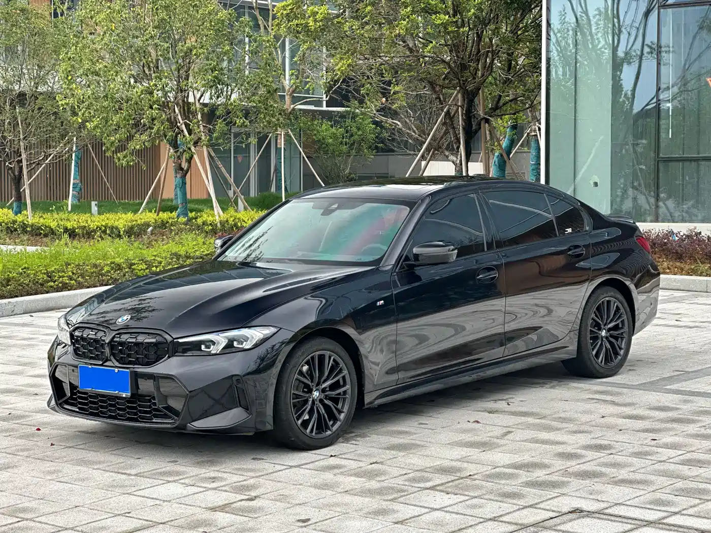 BMW 3 Series 2023 325Li M Sport Black Night Package