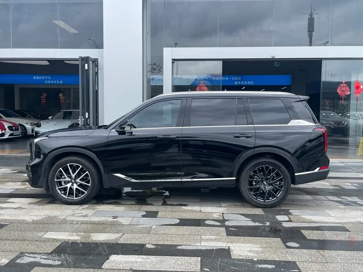 GAC Trumpchi Trumpchi GS8 2025 Pilot Series 2.0TGDI 2WD Luxury Edition 5-seater фото 3