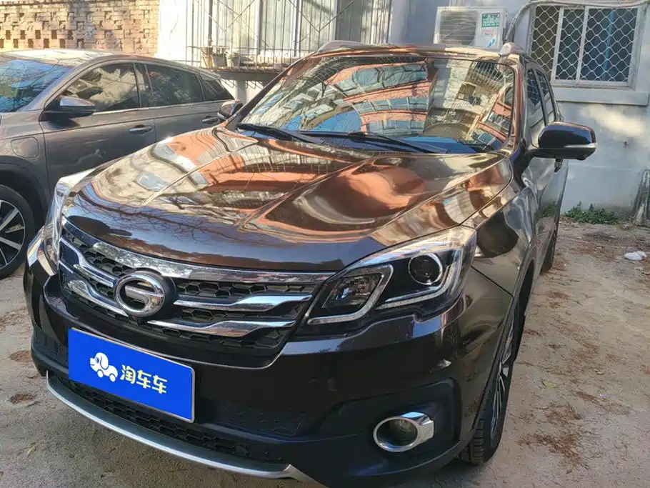 GAC Trumpchi Trumpchi GS5 Super 2015 2015 1.8T Automatic 4WD Luxury Navigation Edition