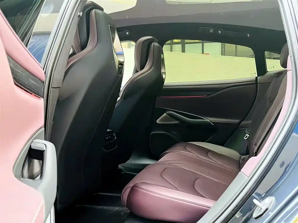 XIAOMI CAR XIAOMI SU7