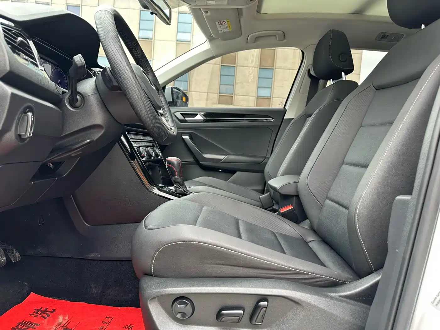 Volkswagen T-ROC 2022 280TSI DSG 2WD Comfort PLUS фото 7