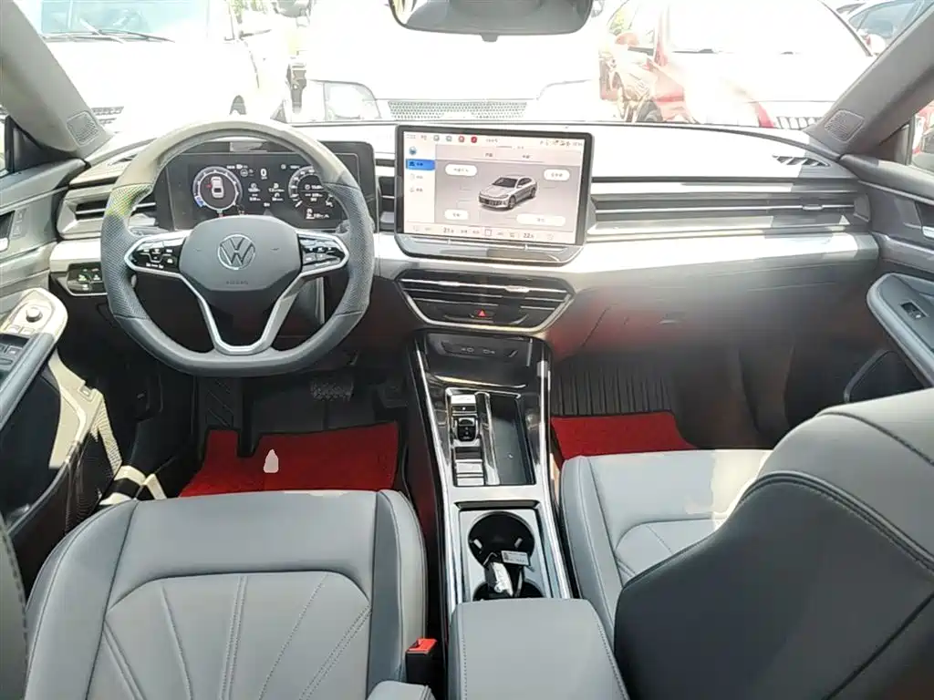 VOLKSWAGEN LINGDU