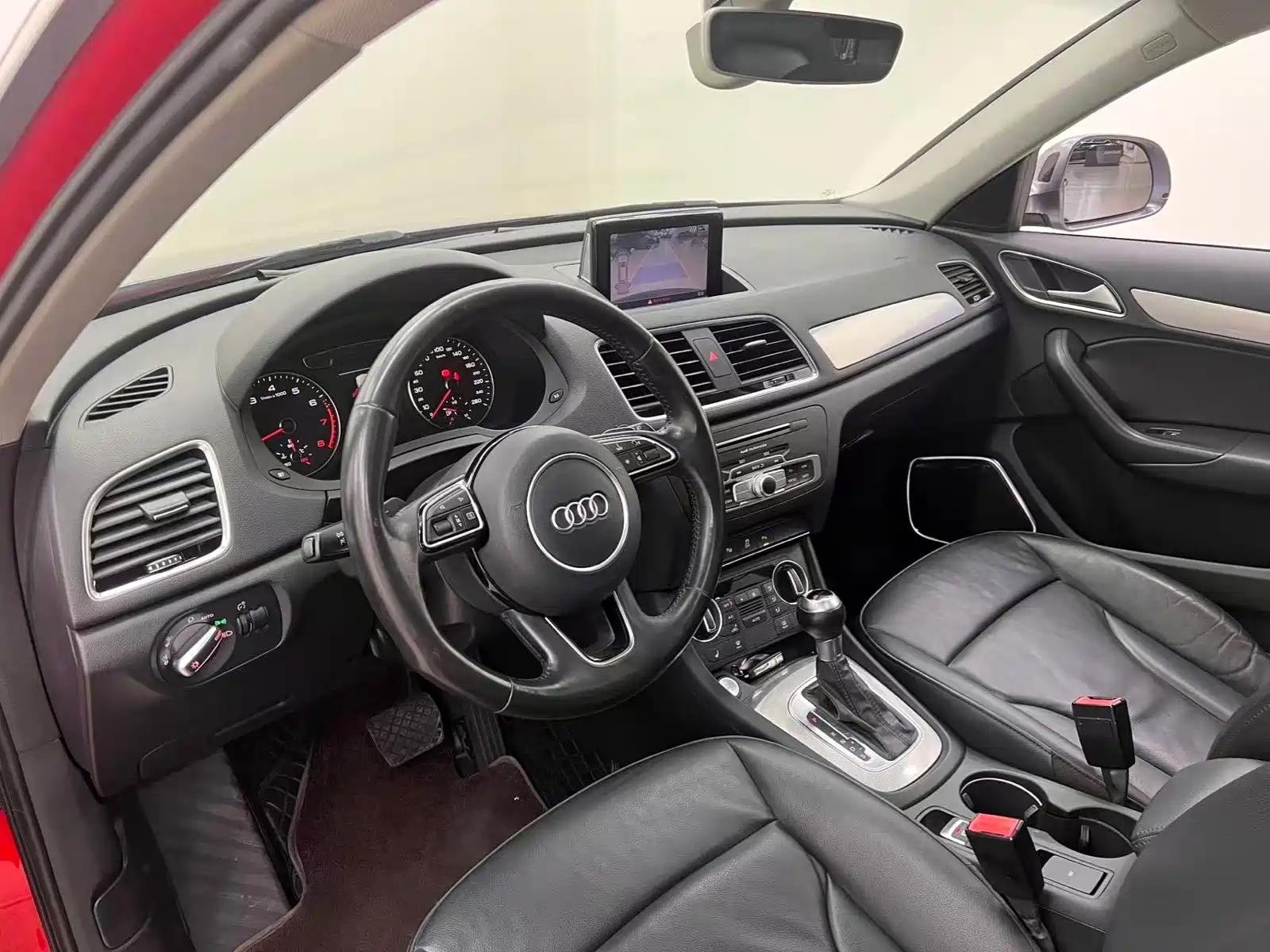 Фото 17 - Audi Q3