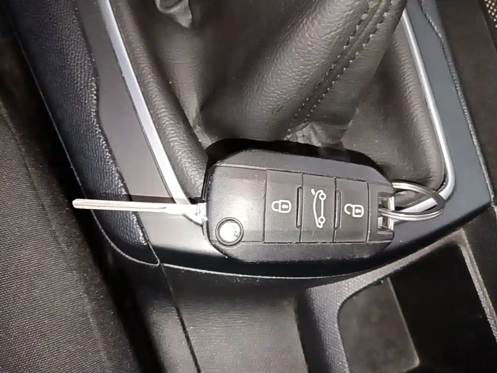 Peugeot 308S 2015 2015 1.6L Manual Dynamic Edition