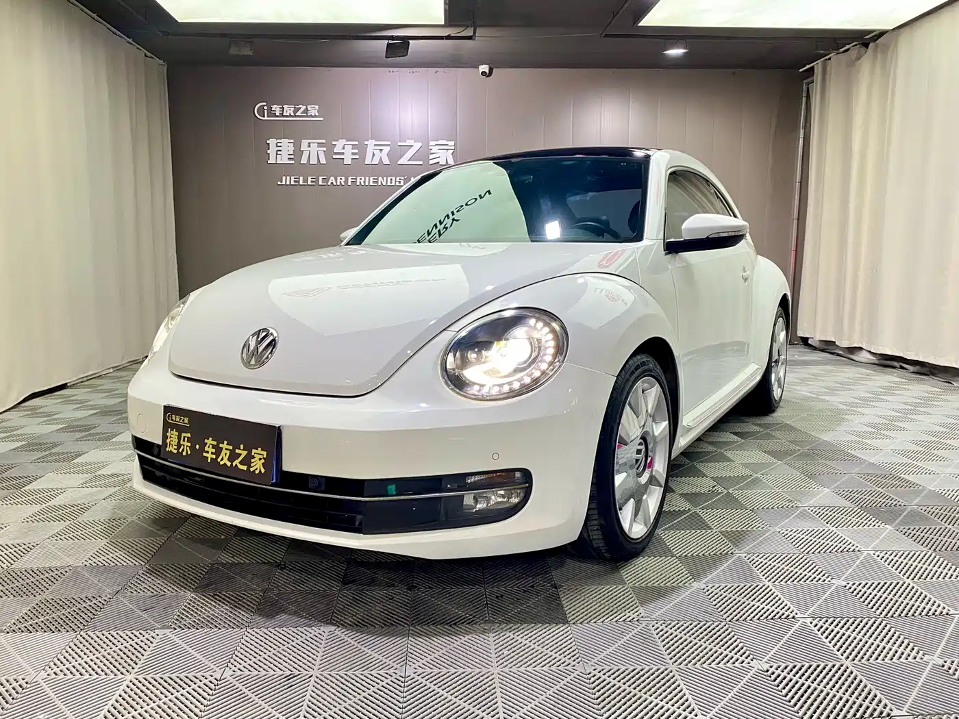 Volkswagen Beetle 2013 1.4TSI Fender Rock Edition