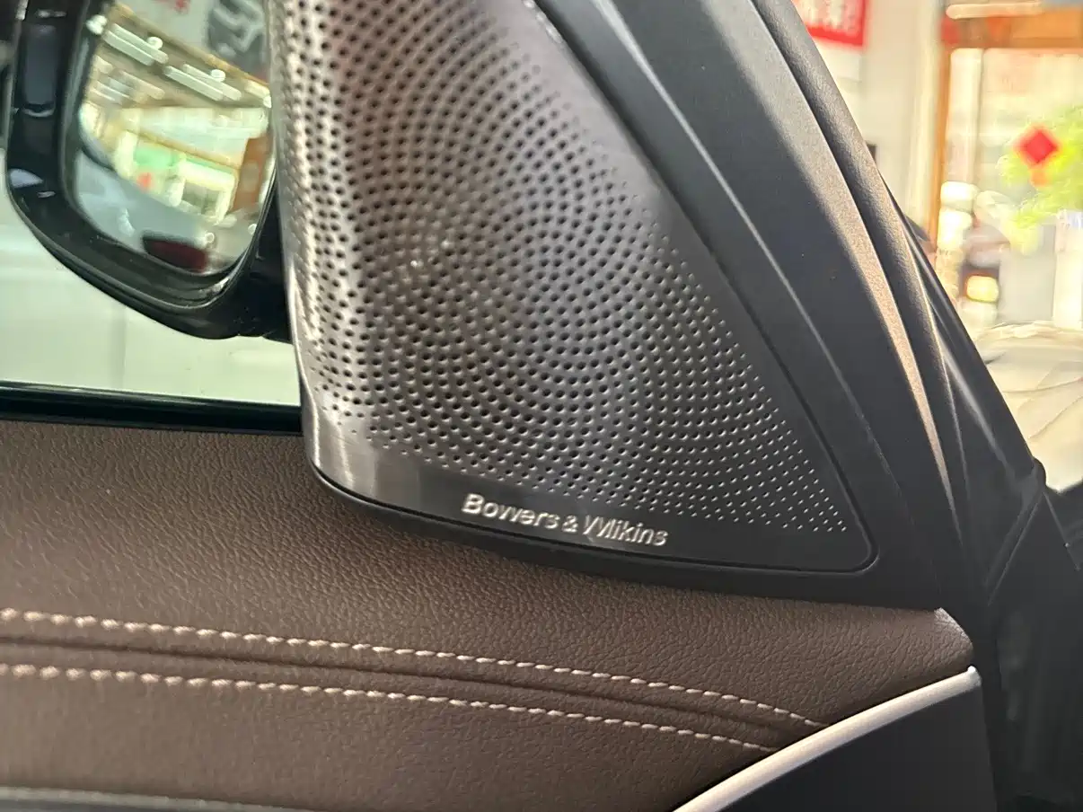 BMW 5 Series 2021 530Li Leading M Sport Package фото 11
