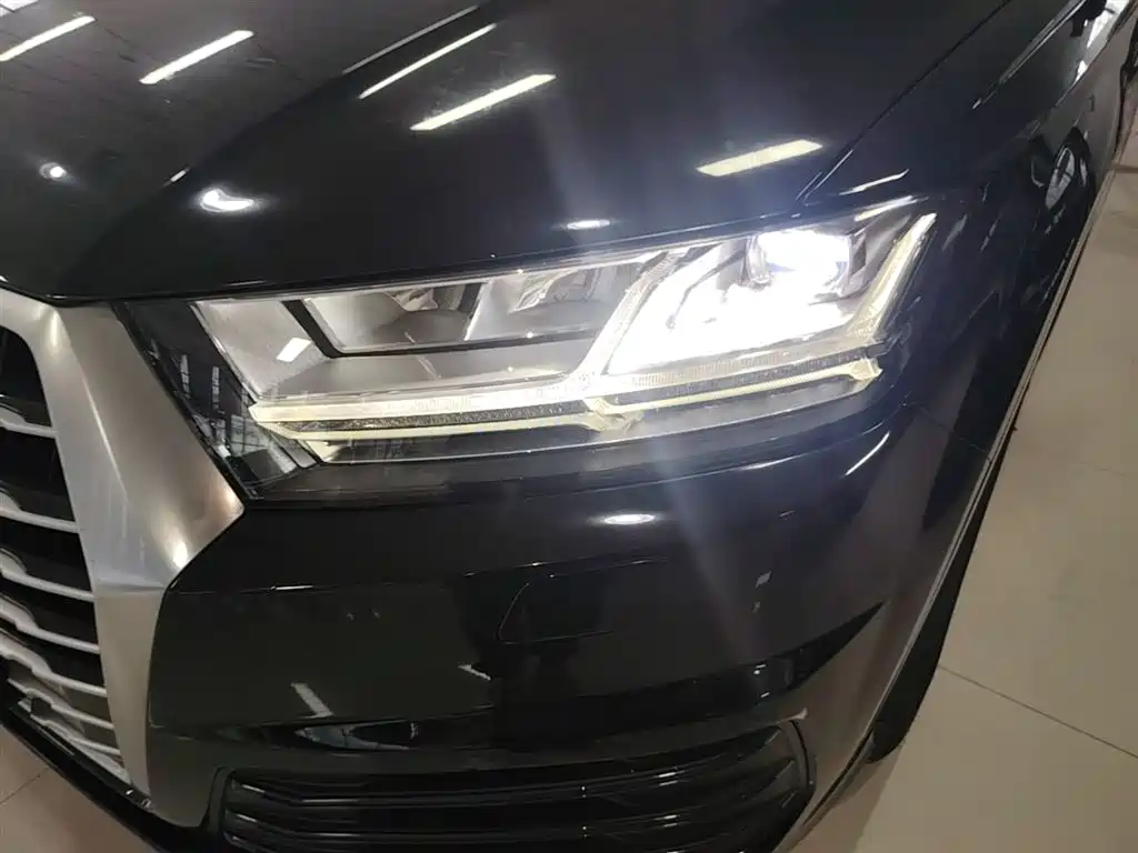 Audi Q7 2016 40 TFSI Comfort фото 24