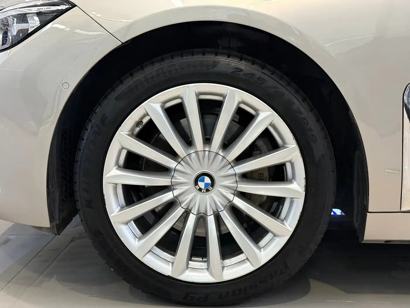 BMW 7 Series 2019 730Li Luxury Package фото 17