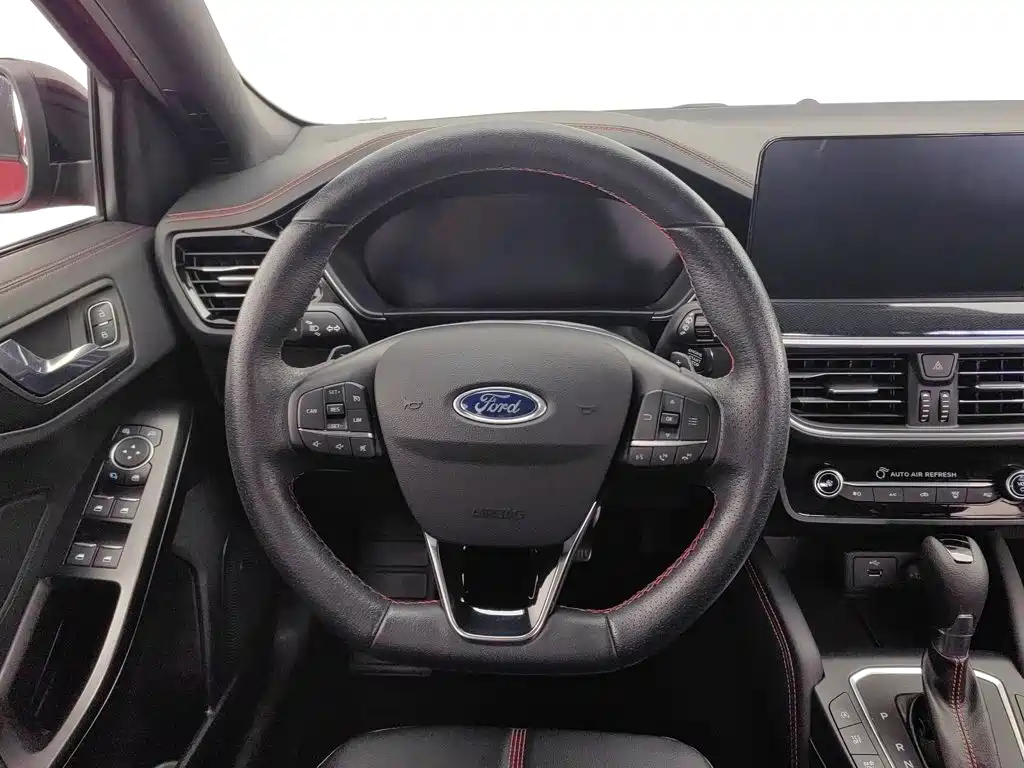 Ford Focus 2023 2022 Hatchback EcoBoost 180 Automatic ST Line