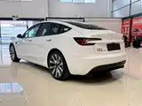 Фото 6 - Tesla Model 3