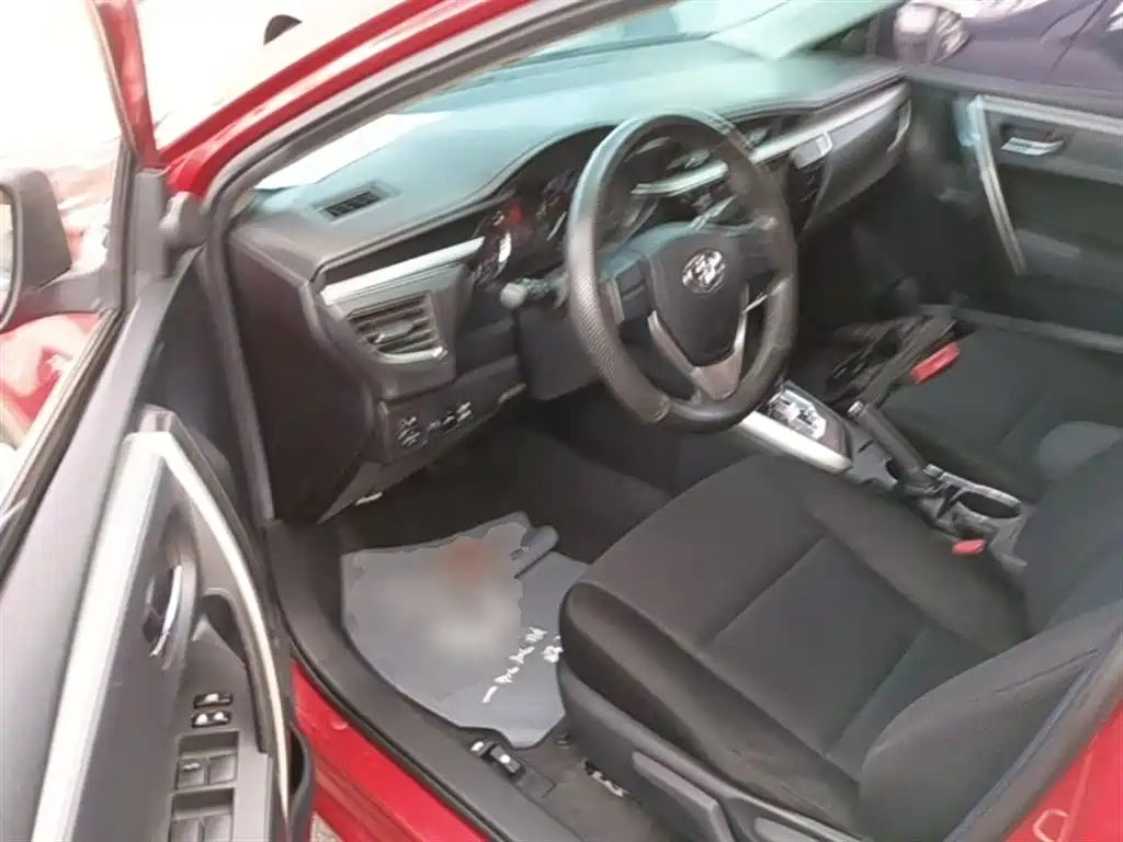 Toyota Corolla 2014 1.6L CVT GL-i фото 15