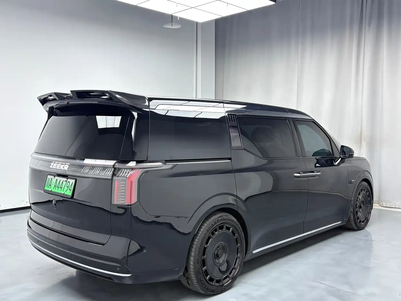 ZEEKR EXTREME KRYPTON 009