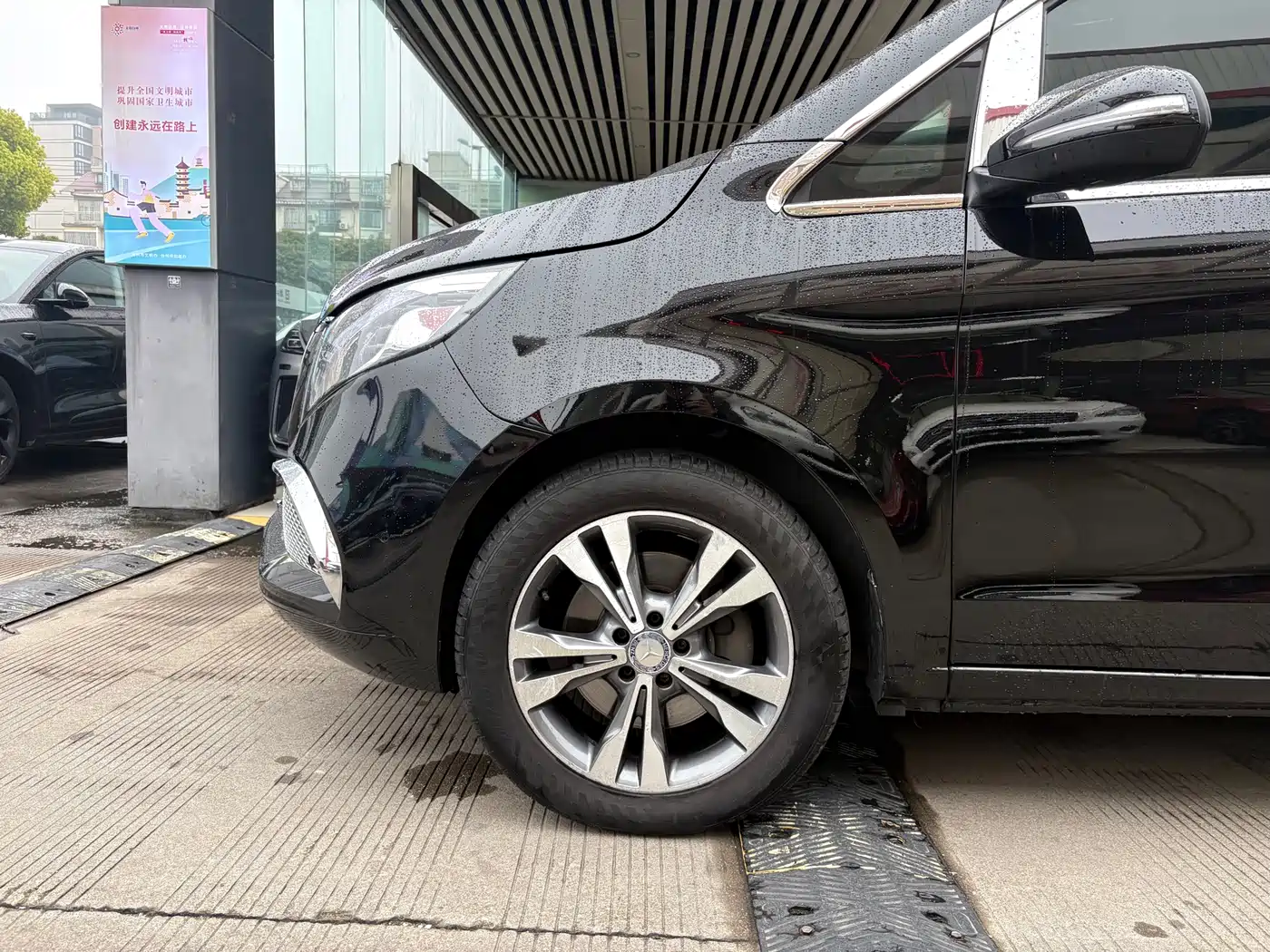 Mercedes-Benz V-Class 2016 V 260 Navigator фото 2