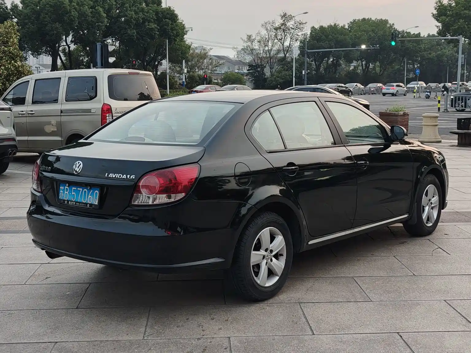 Photo 4 - Volkswagen Lavida