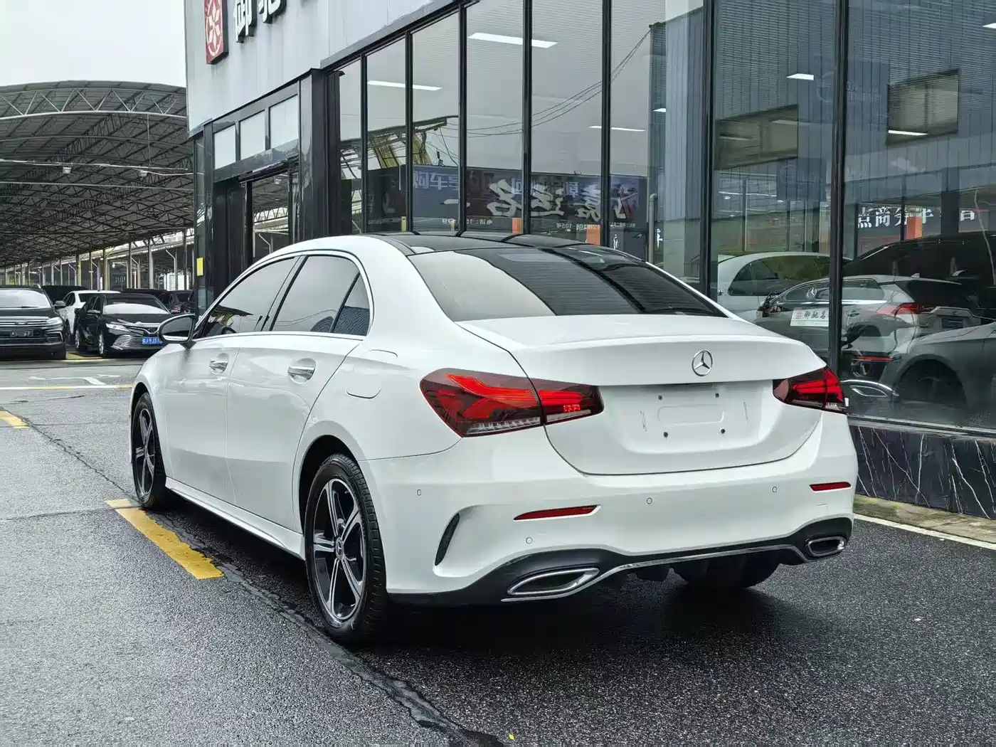 Mercedes-Benz A-Class 2023 A 200 L Fashion фото 9