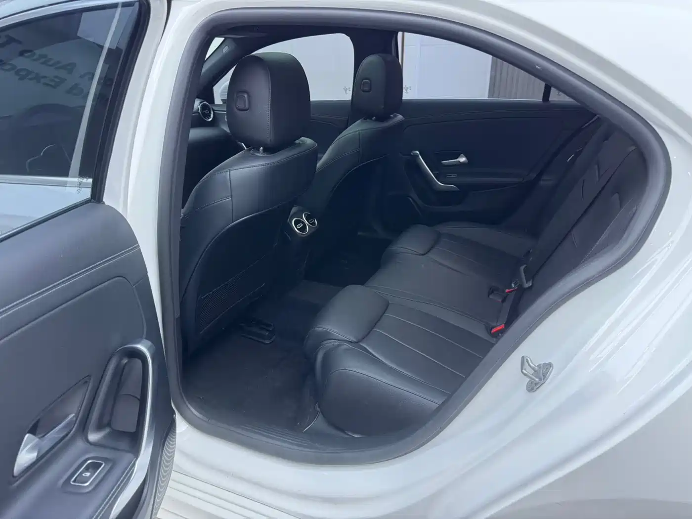 Mercedes-Benz A-Class 2022 A 180 L фото 15