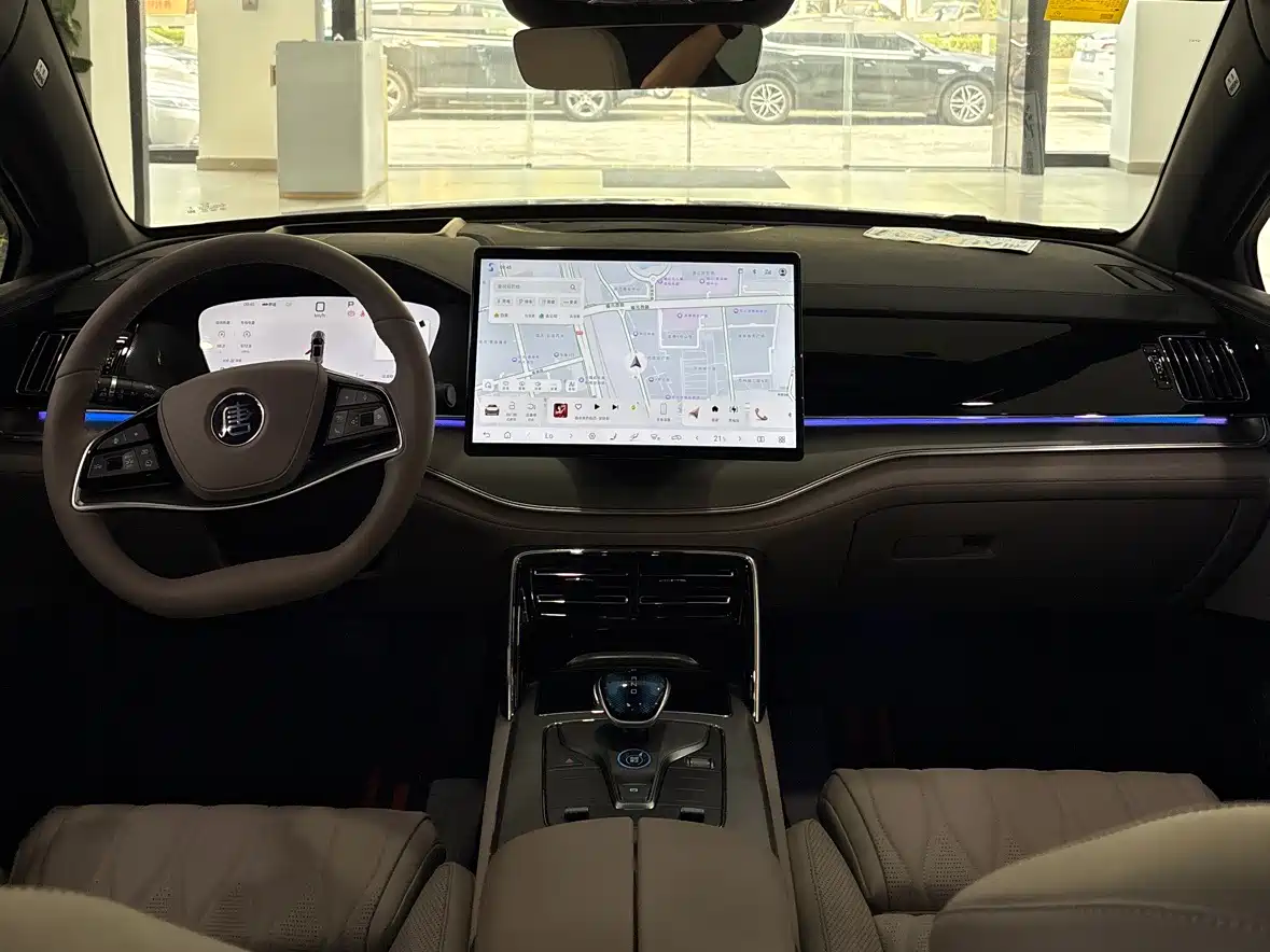 BYD Tang New Energy 2025 Smart Driving Edition DM-i 115KM Flagship фото 10