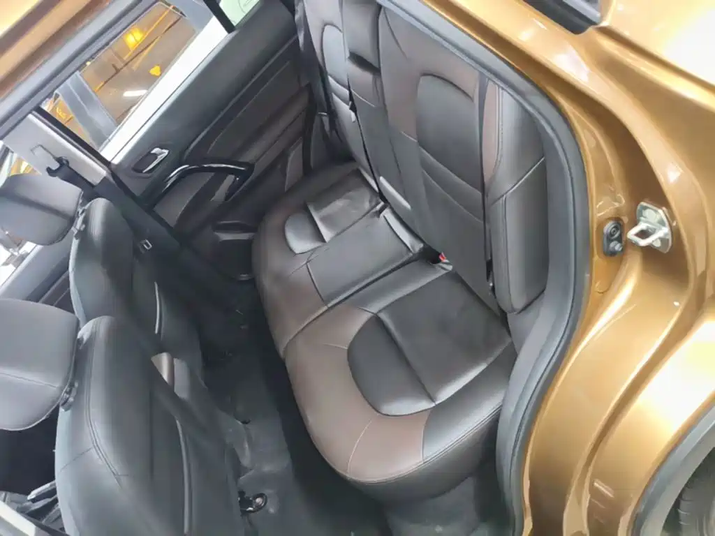 GAC Trumpchi GS4 2015 2015 200T G-DCT Luxury Edition