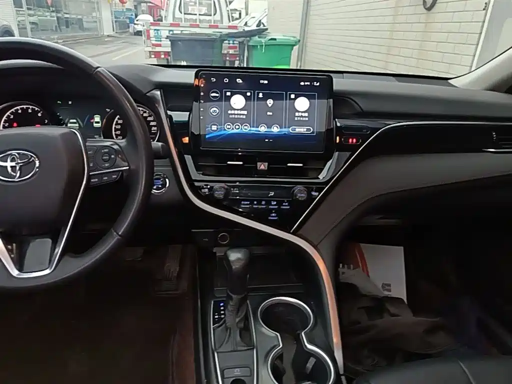 Toyota Camry 2021 2.0G Luxury Edition фото 13