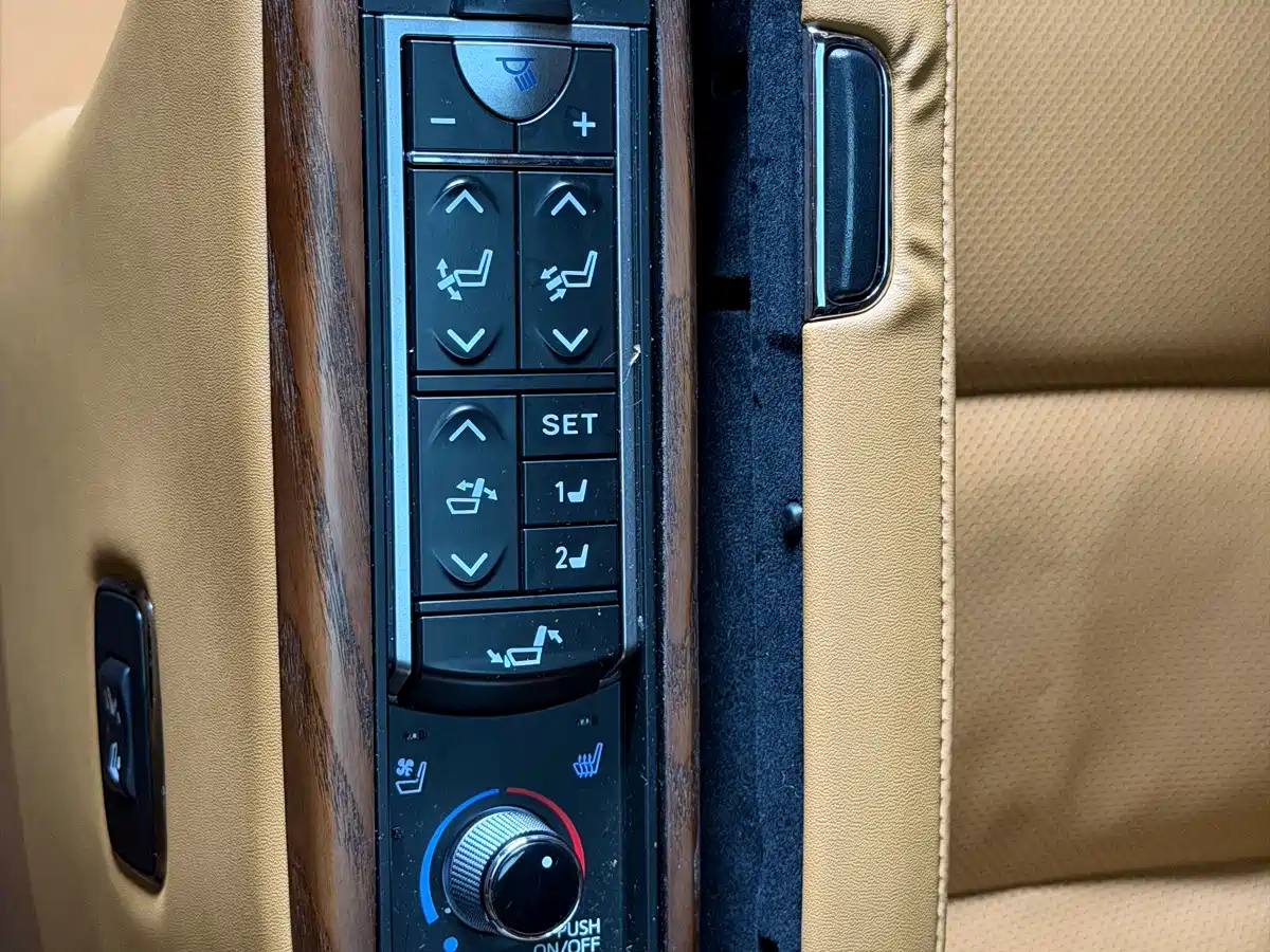 Photo 12 - Mercedes-Benz Vito