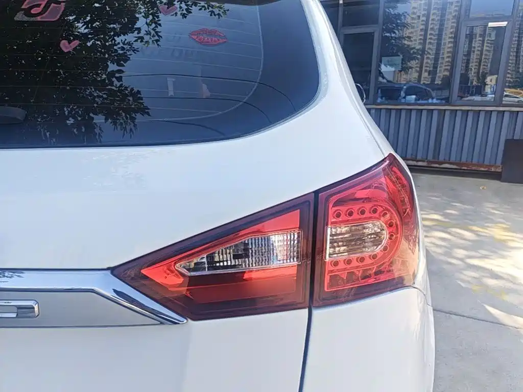 Zotye T600 2017 2017 1.5T Manual Luxury New Year Edition