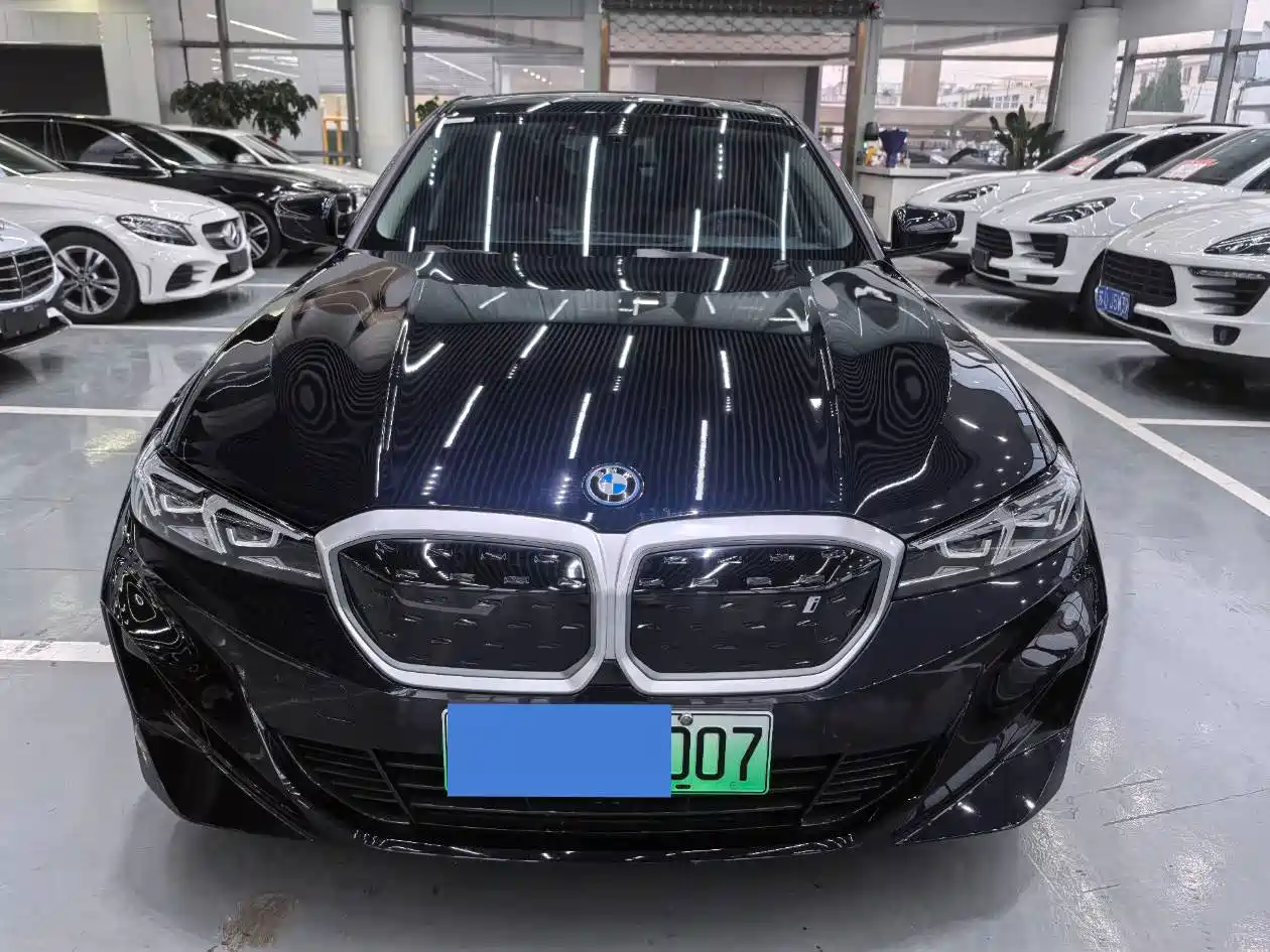 BMW I3