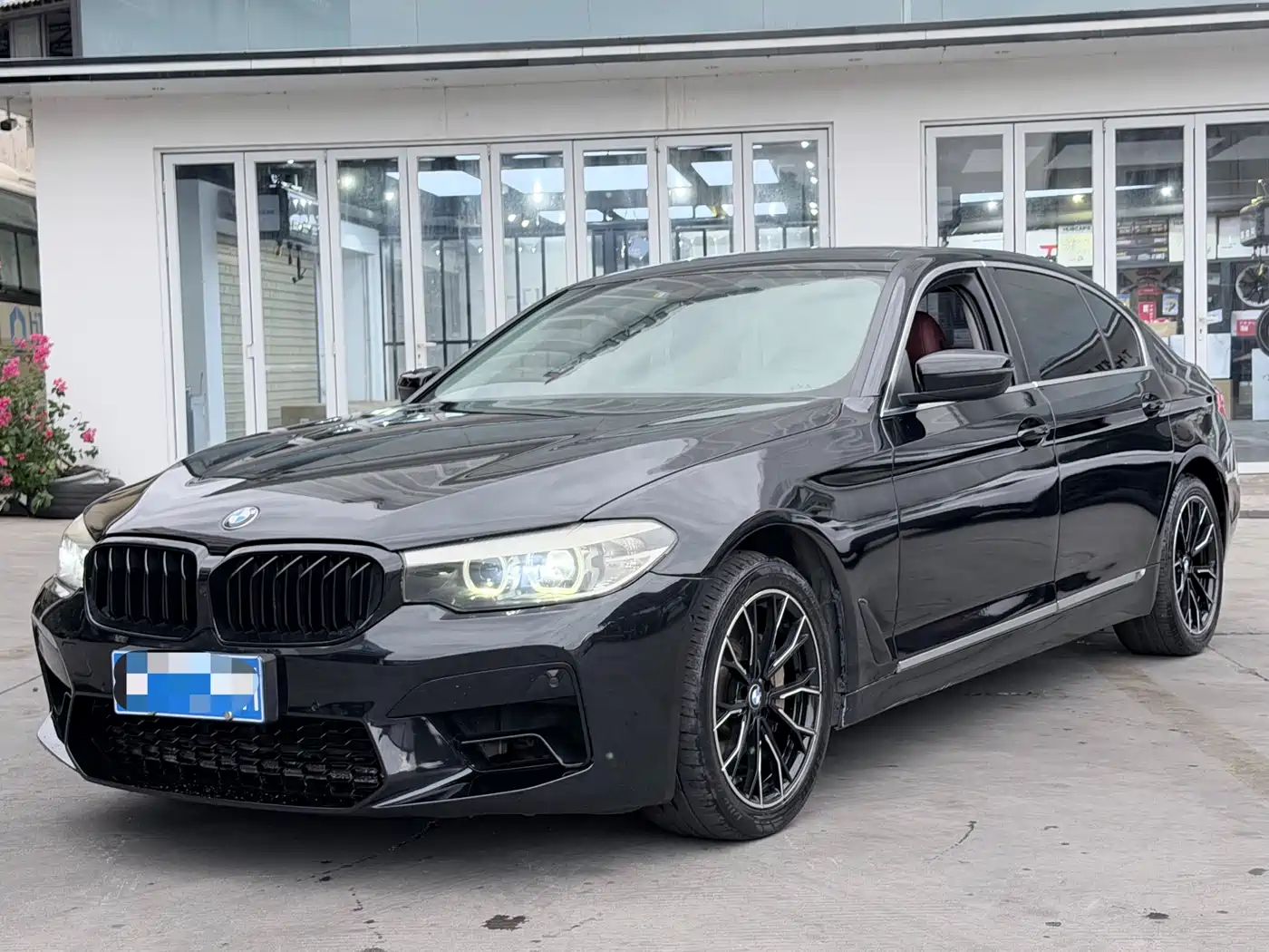 BMW 5 Series 2018 528Li Launch Special Edition
