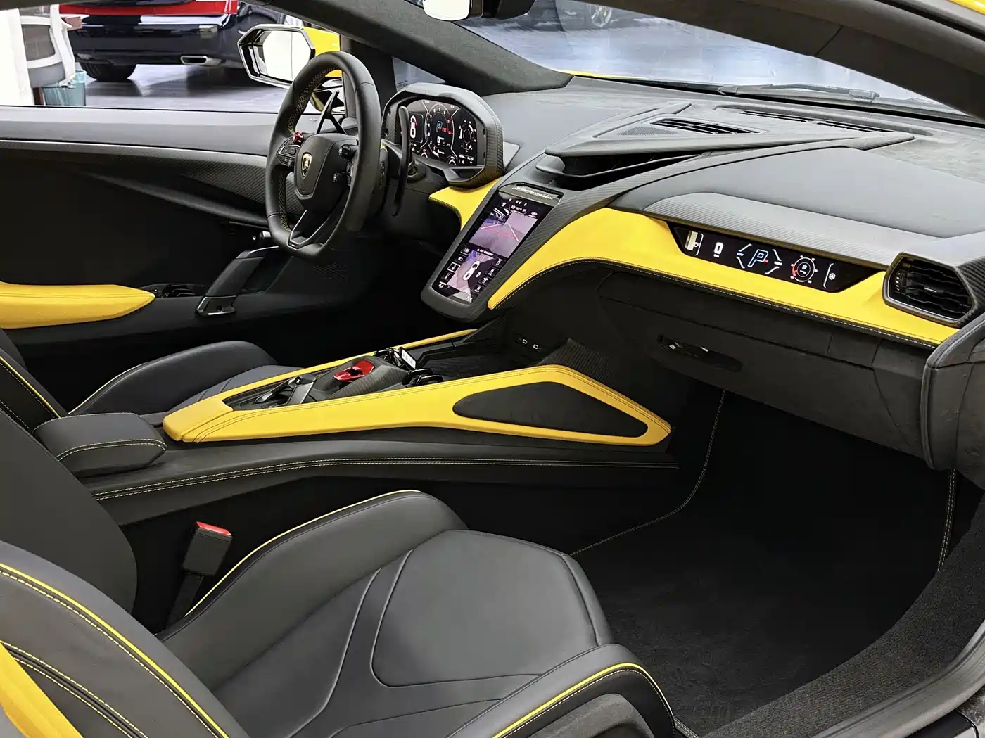 Lamborghini Revuelto 2025 2023 6.5L PHEV Standard