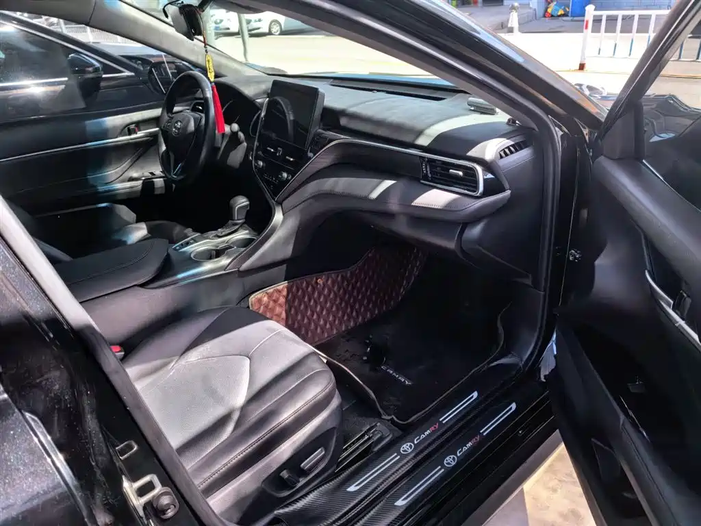 Toyota Camry 2021 2.0G Luxury Edition фото 21
