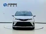 Фото 2 - Toyota Granvia