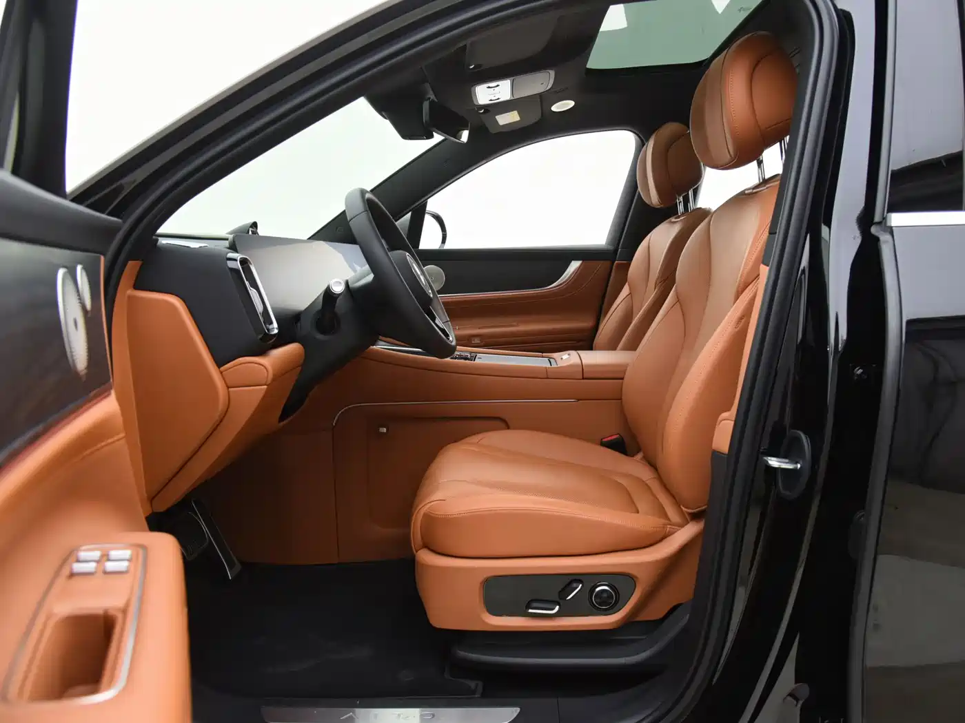 AITO Wenjie AITO M9 2024 Range Extender Ultra 52kWh 6-seater фото 22