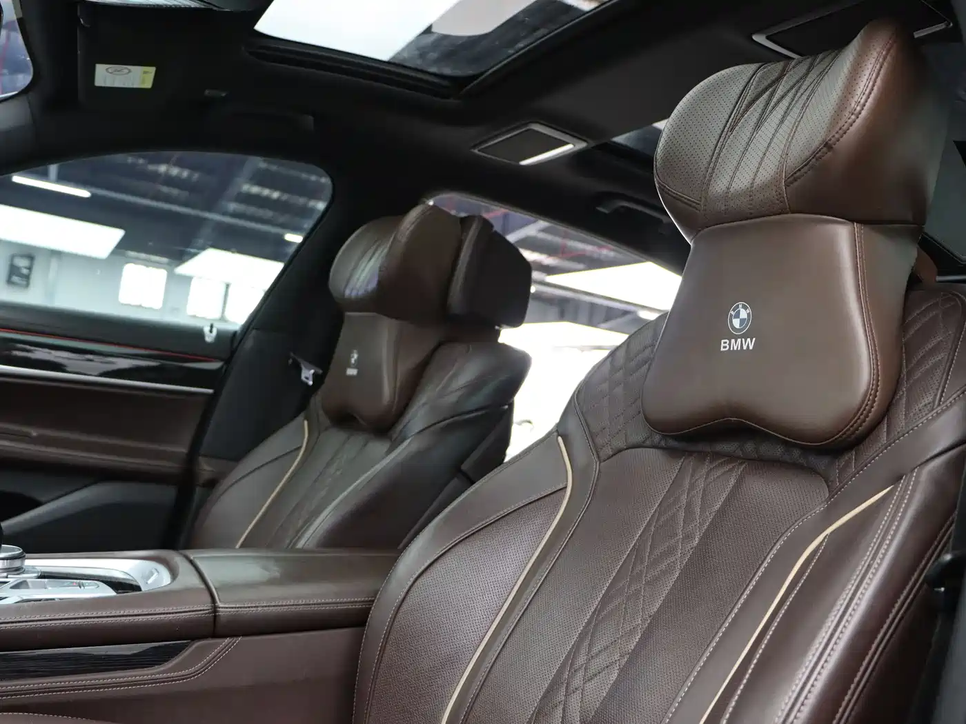 BMW 7 Series 2021 Model 730Li M Sport Package фото 22