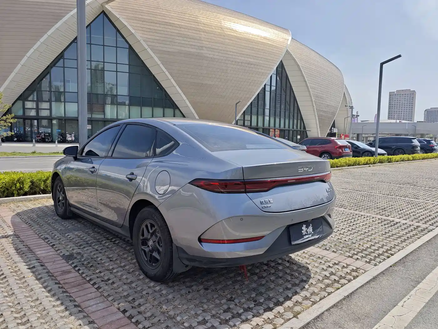 BYD Qin PLUS 2025 DM-i Smart Drive 55KM Leader фото 16